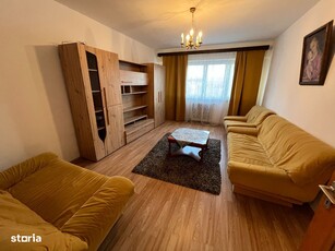 INCHIRIEZ apartament 3 camere decomandat,zona Mihai Viteazul