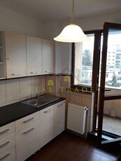 Apartament 2 camere etaj intermediar zona Grivitei