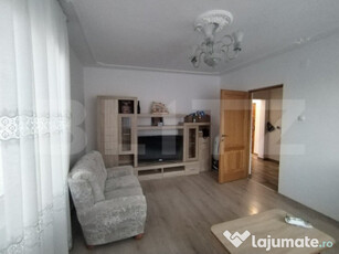 Apartament decomandat cu 3 camere, 70mp, zona Centrala