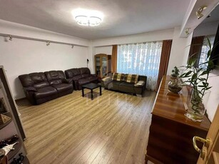 Apartament 3 camere in zona IULIUS MALL