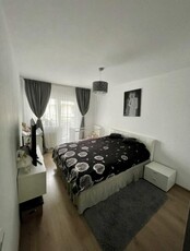 Apartament 3 camere, mobilat, parcare, zona Eroilor