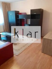 Apartament de inchiriat 2 camere decomandate si parcare zona Brico!