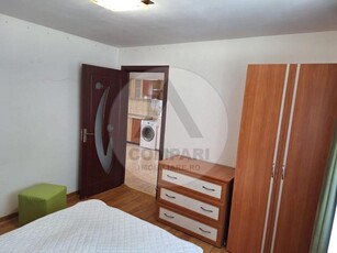 Apartament de vanzare, 3 camere, in Botosani, zona Central