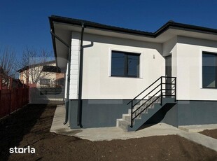 Persoana fizica apartament cu o camera in vila de lux