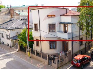 Casavila 4 camere vanzare in Iasi, Ultracentral