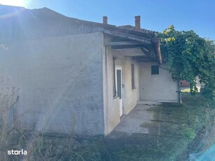 Casa individuala cu garaj, teren 300mp, STB485, 4 camere