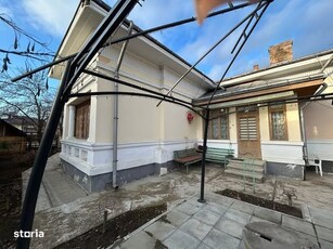 De vanzare casa in Roman. ultracentrala, 165000 euro