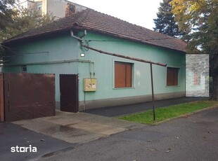 De vanzare casa,3 camere,garaj,anexe,curent trifazic