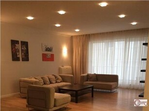 Investitie!Apartament spatios langa parc!