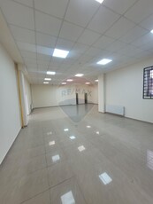 Spatiu comercial 223 mp inchiriere in Bloc de apartamente, Sibiu, Turnisor