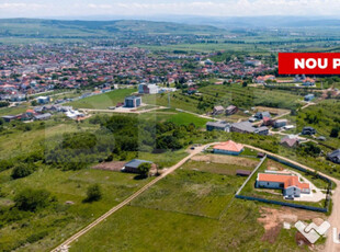 Teren intravilan pentru casa, 820 mp, zona Schit