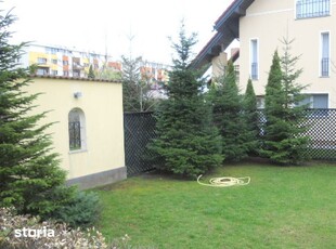 Galati, apartament 2 camere decomandat/1993, 54.5 mp , balcon 8.6 mp.