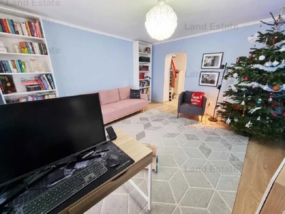 Apartament 3 camere Bulevardul Unirii, apartament cu 3 camere vedere mixta