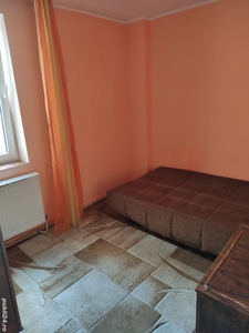 Apartament 3 camere de închiriat în Mioveni