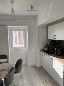 Apartament 4 camere decomandat renovat Gara - Carrefour(Billa)