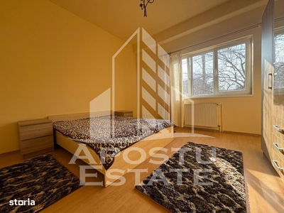 Apartament cu 3 camere, zona Banu Maracine