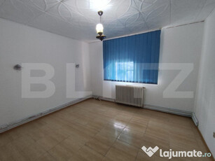 Apartament 2 camere, 44mp, zona Cugir