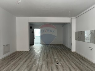 Apartament 2 camere vanzare in bloc de apartamente Bacau, Banca Nationala