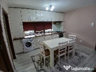 Apartament 2camere zona Pasarelă