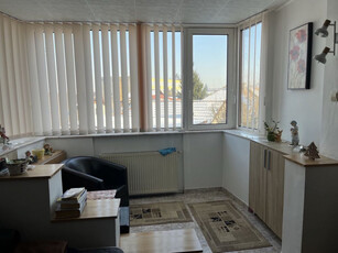 Apartament 3 camere zona GRIVITEI