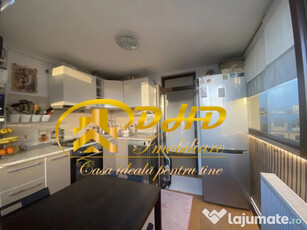 Apartament cu 3 camere situat lângă Palas