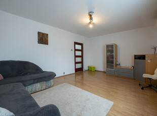 Apartament de 3 camere, cochet, luminos, - Mihai Bravu/Vitan