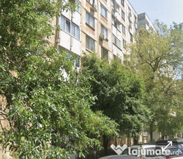 Apartament trei camere Rahova