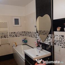 Proprietar - apartament 2 camere, decomandat Frumoasa