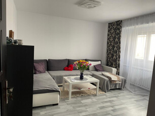 SE VINDE APARTAMENT RENOVAT 3 CAMERE DECOMANDAT IN VIILOR-Se