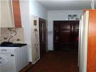 Vand apartament 2 camere Floreasca, semidecomandat, mobilat