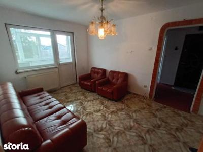 ID 3693 - Vanzare apartament cu 3 camere zona M. Kogalniceanu