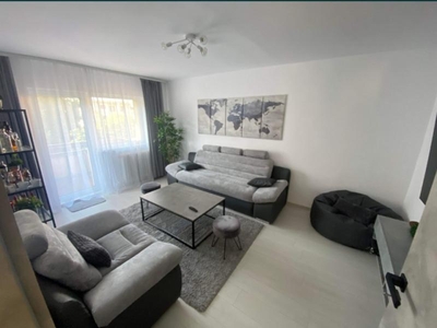 Apartament 4 camere decomandat, 80 MP, 2 bacloane, Zona Aurel Vlaicu, Marasti