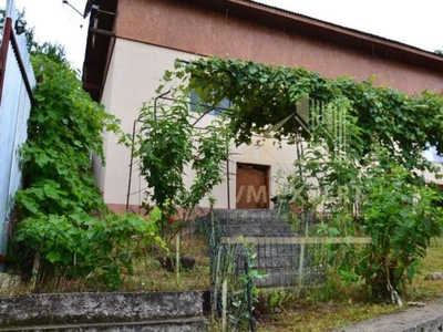 CASA 5 CAMERE, TEREN 606 MP, CAPU PISCULUI (GODENI ARGES)