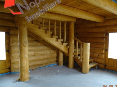 Casa deosebita din lemn Chinteni , Cluj