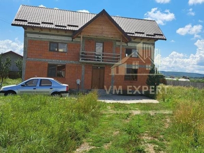 VILA 4 CAMERE, TEREN 787 MP, PISCANI, ARGES