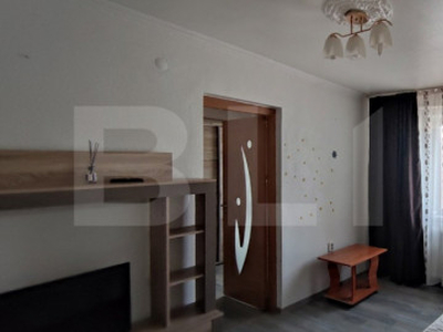 Apartament, 2 camere, 29 mp, zona TRIVALE