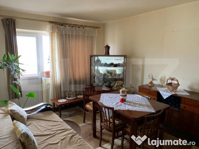 Apartament 2 camere, 49 mp, balcon, zona Blaj