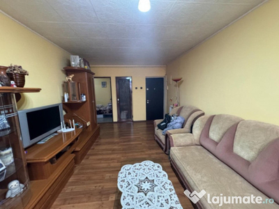 Apartament 3 camere, 59 mp utili, zona Centrala