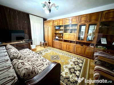 Apartament 3 camere, 72 mp, decomandat, zona Sf. Lazar