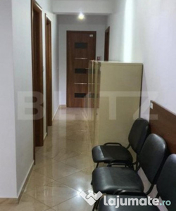 Apartament 3 camere, 95 mp utili, decomandat, etajul 3, zona