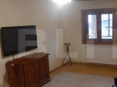 Apartament 3 camere, decomandat, zona Burdujeni- Cuza Voda 2