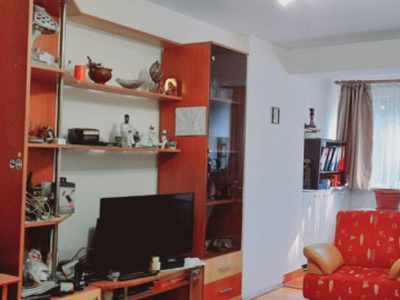 Apartament 3 camere, decomandat, langa parcul IOR-intrarea