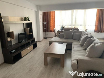 Apartament 3 camere, Doamna Stanca