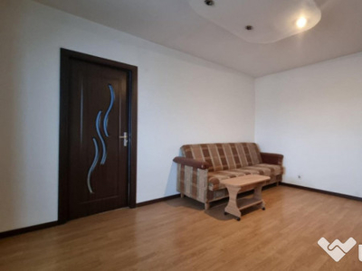 Apartament 3 camere Liceul Odobescu 57mp