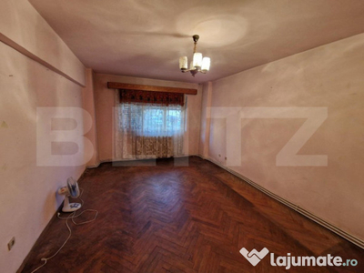 Apartament 4 camere, decomandat, 80 mp, zona Mercur