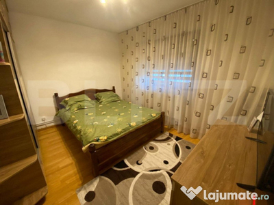 Apartament cu 3 camere, 50 mp, strada Petrești