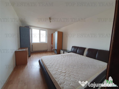 Apartament cu 3 camere decomandat Agigea central