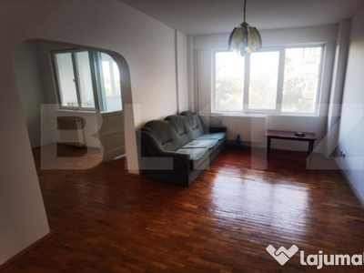 Apartament cu 4 camere, 83mp, etaj intermediar, lift, Circum