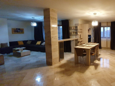 Apartament de LUX 3 camere - Zona Gradiste