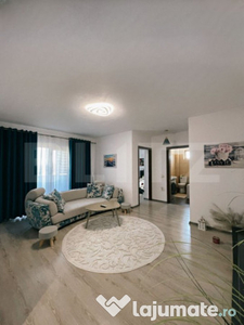 Apartament de vanzare, 70 mp, 3 camere, decomandat, modern